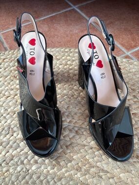 GAI MATTIOLO  PATENT LEATHER PLATFORM HEELS 39 ITALY